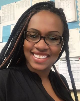 Photo of Evette Dunlap, Pre-Licensed Professional, MFT-LP