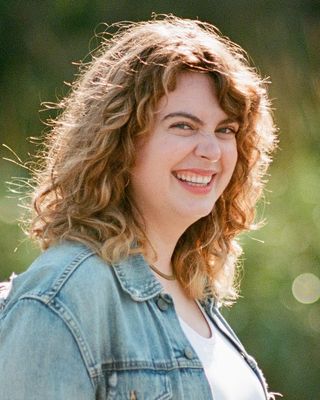 Photo of Kara Harrison - Sea and Create Therapy PLLC, Marriage & Family Therapist Associate, LMFT-A, MA