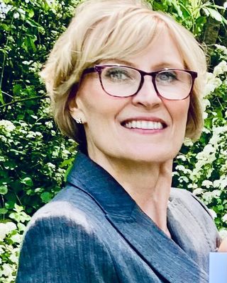 Photo of Stephanie Percival - Live Well Counselling-Stephanie Percival, MA, RP, Registered Psychotherapist, BA(Hon), MA, RP