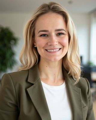 Photo of Laura Kline, Clinical Social Work/Therapist, DSW, LCSW, LICSW