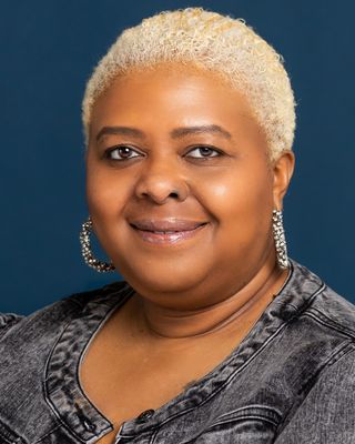 Photo of Raquel Davis, Psychiatric Nurse Practitioner, MSN, PMHNP, CNP-BC