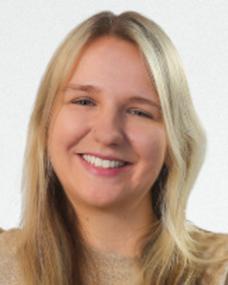 Photo of Melinda Toth, Licensed Professional Clinical Counselor, LPCC-S