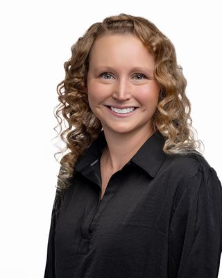 Photo of Lauren Mead, Registered Social Worker, MSW, RSW