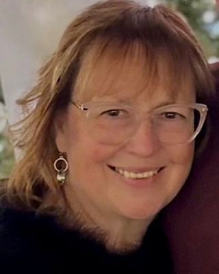 Photo of Lisa McKenzie, Counselor, LMHC