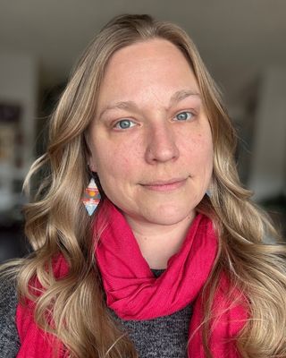 Photo of Morgan Reinsbakken - Artbeat Art Therapy Studio, Art Therapist, BScPsy, DVATI