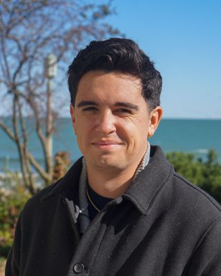 Photo of Noah Alvarado, Clinical Social Work/Therapist, LSW