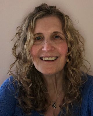 Photo of Theresa Gregory: Lightbridge Psychotherapy, Registered Psychotherapist (Qualifying) in Toronto, ON