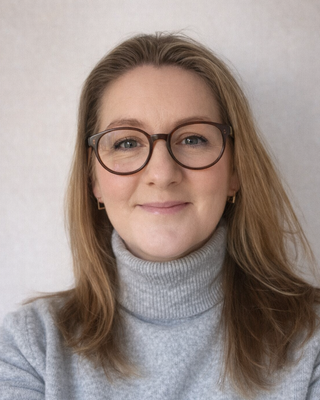 Photo of Kim Russell, Psychotherapist, MA, MBACP