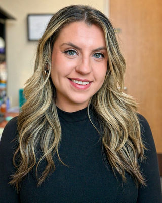 Photo of Emily S Tosi, Clinical Social Work/Therapist, LCSW, LICSW