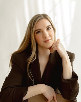 Photo of Taylor Hausfeld, Psychiatric Nurse Practitioner, PMHNP