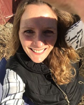 Photo of Julie Paquette, Clinical Social Work/Therapist, LICSW, MSW