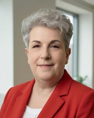 Photo of Julie Dodd, Psychologist, PhD, LP, HSP