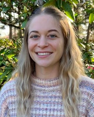 Photo of Mara Gilbert, Pre-Licensed Professional