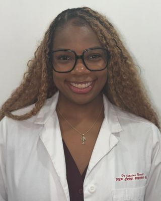 Photo of Dr. Julaine Newell, Psychiatric Nurse Practitioner, DNP, CRNP, PMHNP
