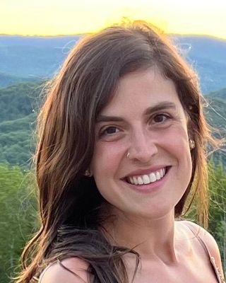 Photo of Chelsea Sauvé, Registered Psychotherapist (Qualifying), MA, JD