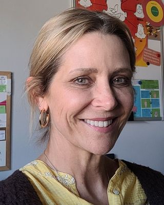 Photo of Sarah Bishop, Counsellor, MNCPS Acc.