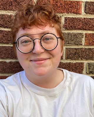 Photo of Jules Fisher, Clinical Social Work/Therapist, LLMSW