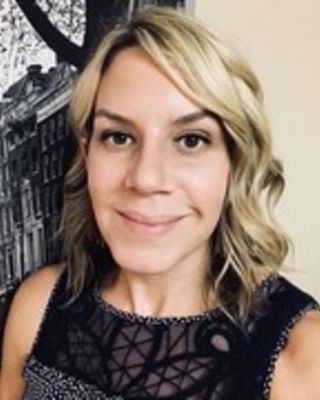 Photo of Janelle Damrau, Licensed Mental Health Counselor, LMHC