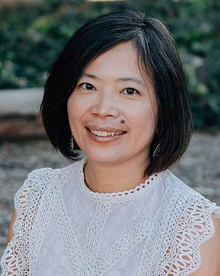 Photo of Hui Chen Huang, Marriage & Family Therapist Associate in Fremont, CA