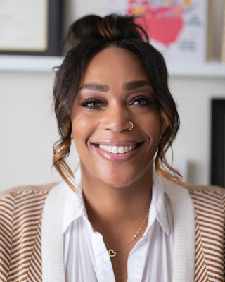 Photo of Geinel Johnson, Marriage & Family Therapist, MA, LMFT