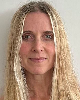 Photo of Claudia Cumes, Psychologist, PsyD
