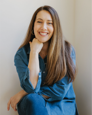 Photo of Dr. Amanda Goletto, Marriage & Family Therapist, DMFT, EMDR