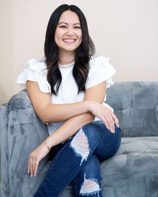 Photo of Jenny Nguyen, Marriage & Family Therapist Associate in Texas