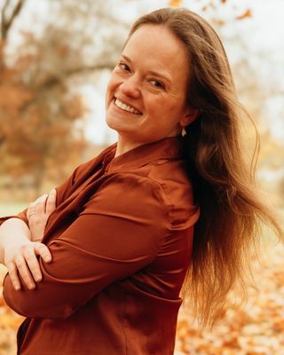 Photo of Laurel LeMohn, Marriage & Family Therapist Associate, LMFTA, LMHCA, CTP