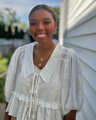 Photo of Ivonia Miller, LMSW