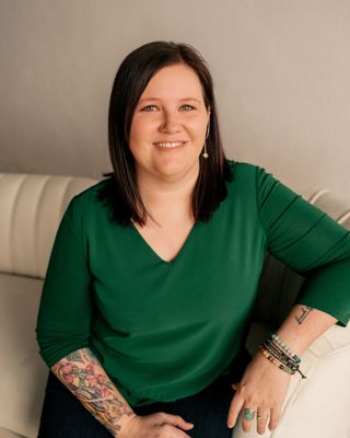 Photo of Dr. Nicole Hofman, Psychologist, PhD, LP
