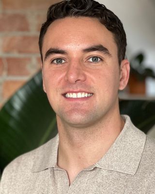 Photo of Elliott Kemmet - Couples, Marriage & Relationship Counselling E, Registered Social Worker, MSW, BSW, RSW