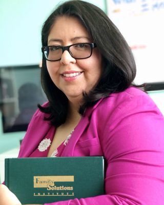 Photo of Belinda Arriaga, Marriage & Family Therapist, MS, LMFT