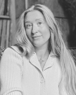 Photo of Robin Elizabeth Soper, Registered Psychotherapist (Qualifying), MTA