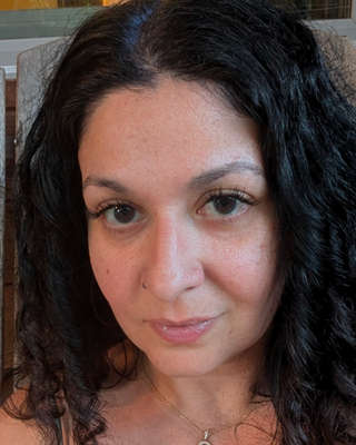 Photo of Anahita Bozorgzad, Marriage & Family Therapist, LMFT