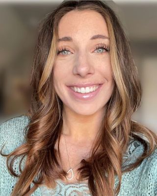 Photo of Taryn Bethanis-Ferreira, Psychiatric Nurse Practitioner, PMHNP