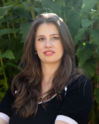 Photo of Anna Kizeweter - DeepTalk Therapy (Anna Brelyk) Kizeweter, Registered Psychotherapist (Qualifying), MA, CAND, RPQ