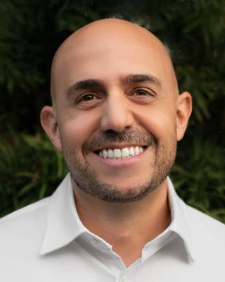 Photo of Dr. Omid Navran, Psychologist, PsyD, MSW