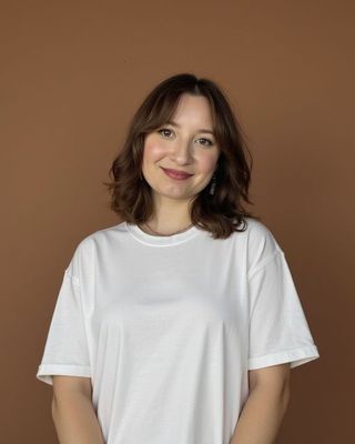 Photo of Isabel Nappa - Isabel Nappa: LGBTQ+, Adults, and Couples, Counselor, LCSW, MSW
