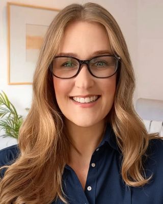 Photo of Amanda Moulton, Registered Psychotherapist, MA, CCC
