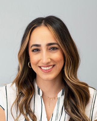 Photo of Dr. Jennifer Kashani, Psychologist, PsyD, MA
