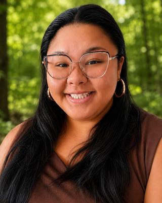 Photo of Janisa San Agustin, Licensed Social Worker Associate, MSW, LSWAIC