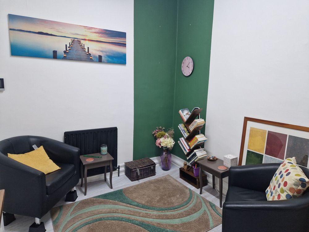 A comfortable room to meet in on Rodney St 