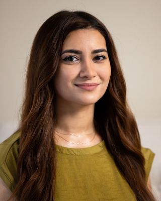 Photo of Sidra Amjed, MSW, RSW, Registered Social Worker