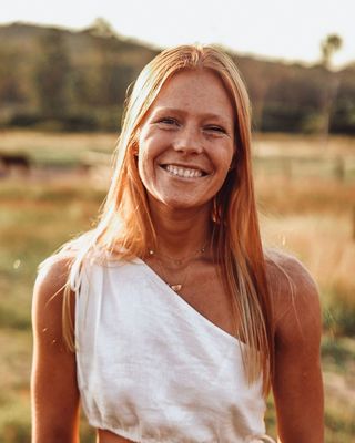 Photo of Mackenzie Glover, Psychologist, MPsych, PsyBA Prov