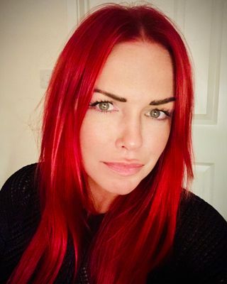 Photo of JULIE KIRK, Counsellor, MNCPS Acc.