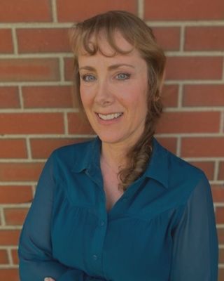 Photo of Lisa Carlson, Psychologist, RPsych, GCPain, CCTP