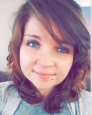 Photo of Kathy Lewis, Licensed Professional Clinical Counselor in Louisville, KY