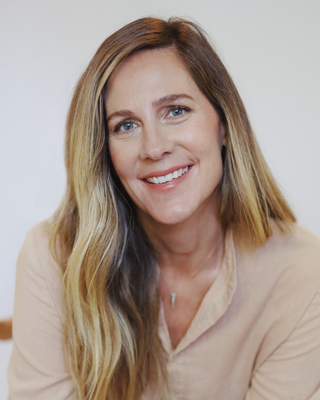 Photo of Lindsay Olshan, Marriage & Family Therapist in Western Addition, San Francisco, CA