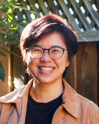 Photo of Mende Jung-Hsuan Chang, Marriage & Family Therapist Associate in Pill Hill, Oakland, CA