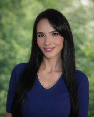 Photo of Dr. Lauren Violette, Psychiatric Nurse Practitioner, DNP, APRN
